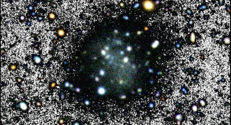 Nube, una galaxia casi invisible que desafía el modelo de materia oscura