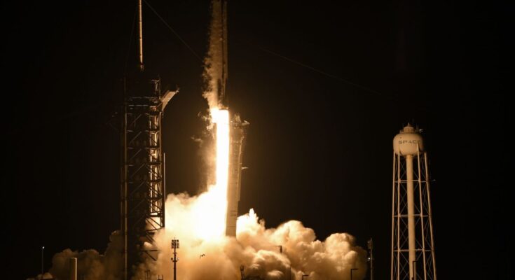 SpaceX lanzará 22 satélites el viernes por la noche tras un retraso
