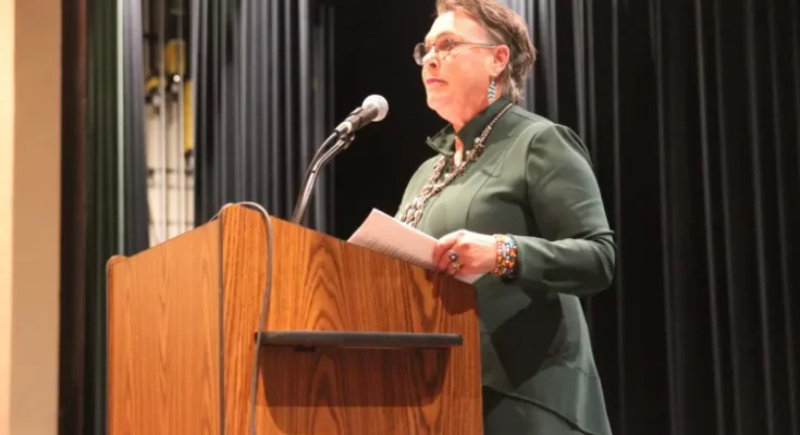 La multitud de Wyoming Boos Hagman responde a la protección contra los gases de efecto invernadero basado en 'Ciencia falsa'