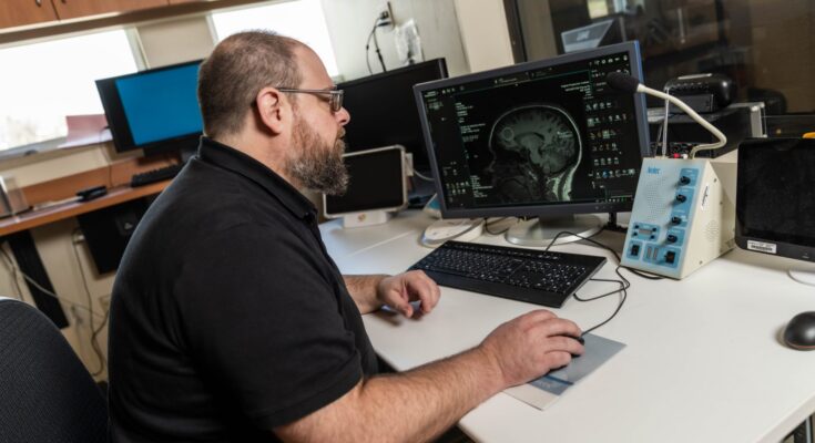 Stephen LaConte, interim co-director of the Fralin Biomedical Research Institute’s Addiction Recovery Research Center.