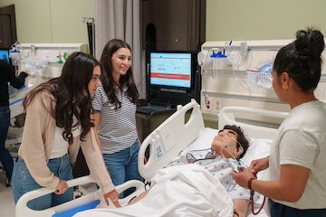 Estudiantes de Pepperdine y mano de obra de capacitación