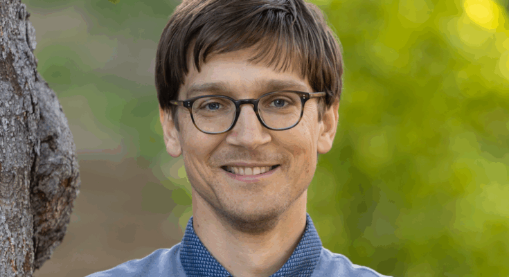 Este Stanford fue para exámenes escritos hace 2 años debido a la IA del profesor de informática AI. Él dice que sus alumnos insistieron en ello