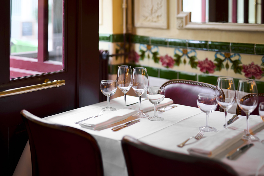 Restaurante aux Lyonnais, París en 2ª mesa.