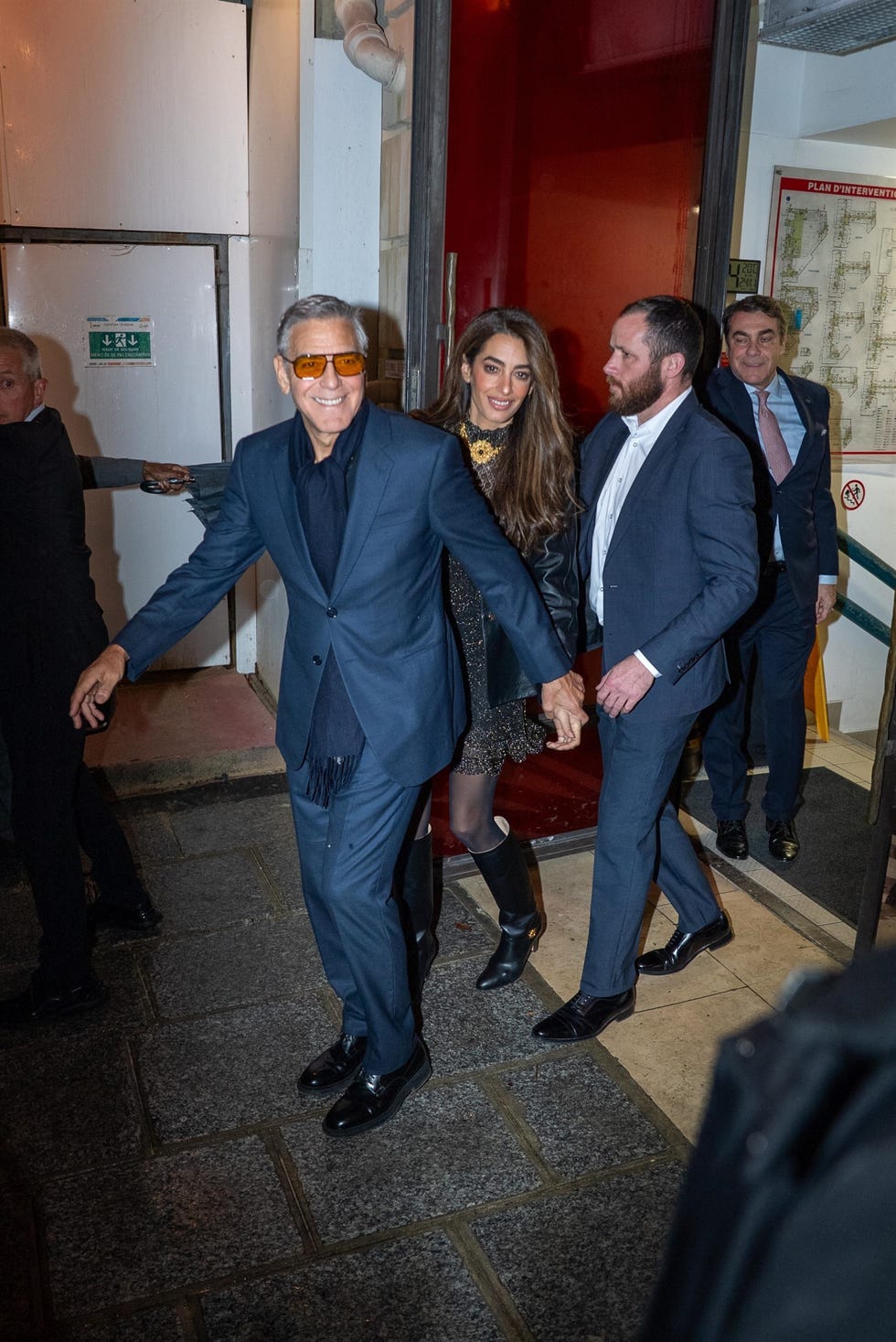 París, Francia Adam Sandler y George Clooney en su película de Netflix París, Francia Adam Sandler y George Clooney en su película de Netflix