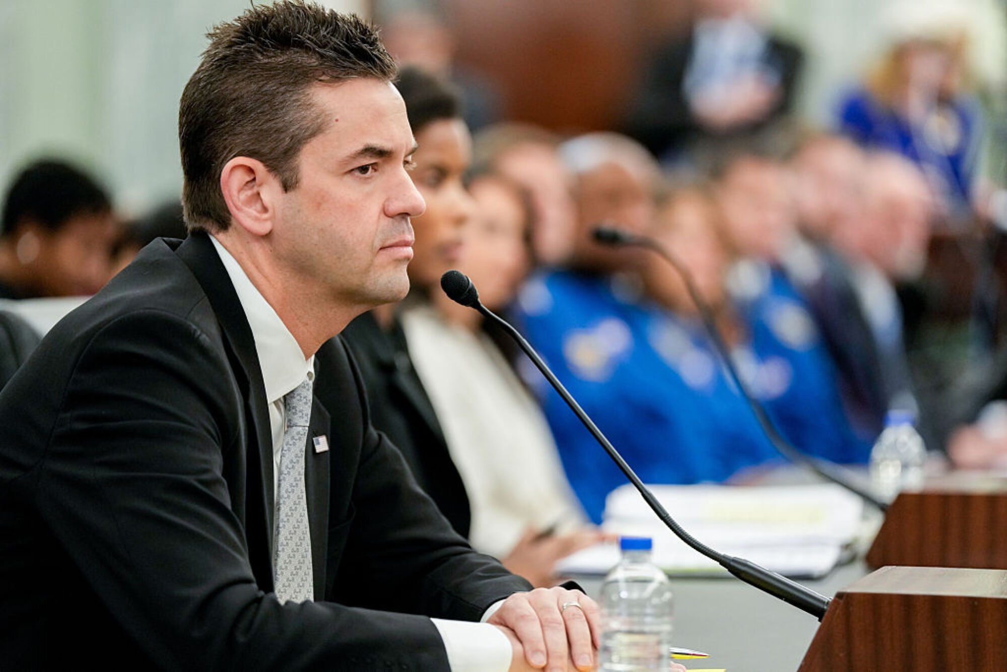 Jared Isaacman testifica en una audiencia de confirmación del Senado