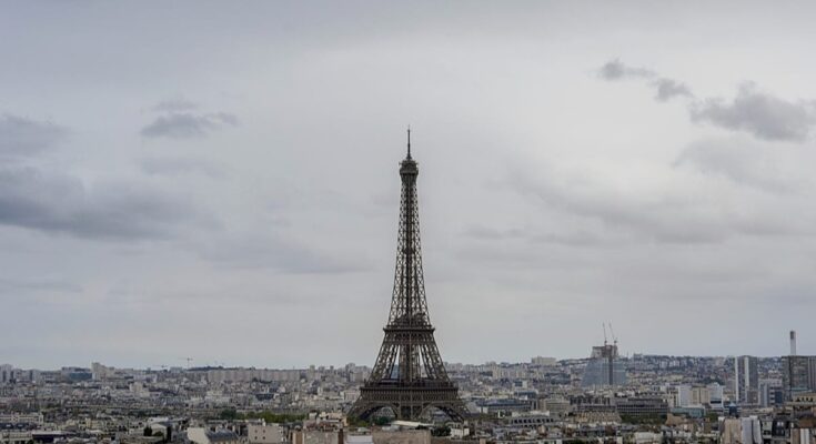 Medios locales informan que el apagón dejó sin electricidad a 55.000 hogares en zonas de París