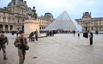 Se cree que un hombre arrestado es el cuarto miembro de una banda de atracadores del Louvre, dice el fiscal de París :: WRAL.com