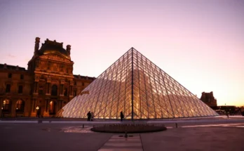 Suben los precios de las entradas en el Museo del Louvre de París - Cultura