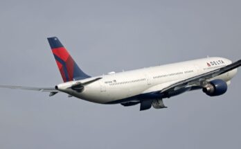 Un vuelo de Delta procedente de París da un giro de 180 grados en el aire después de 20 minutos