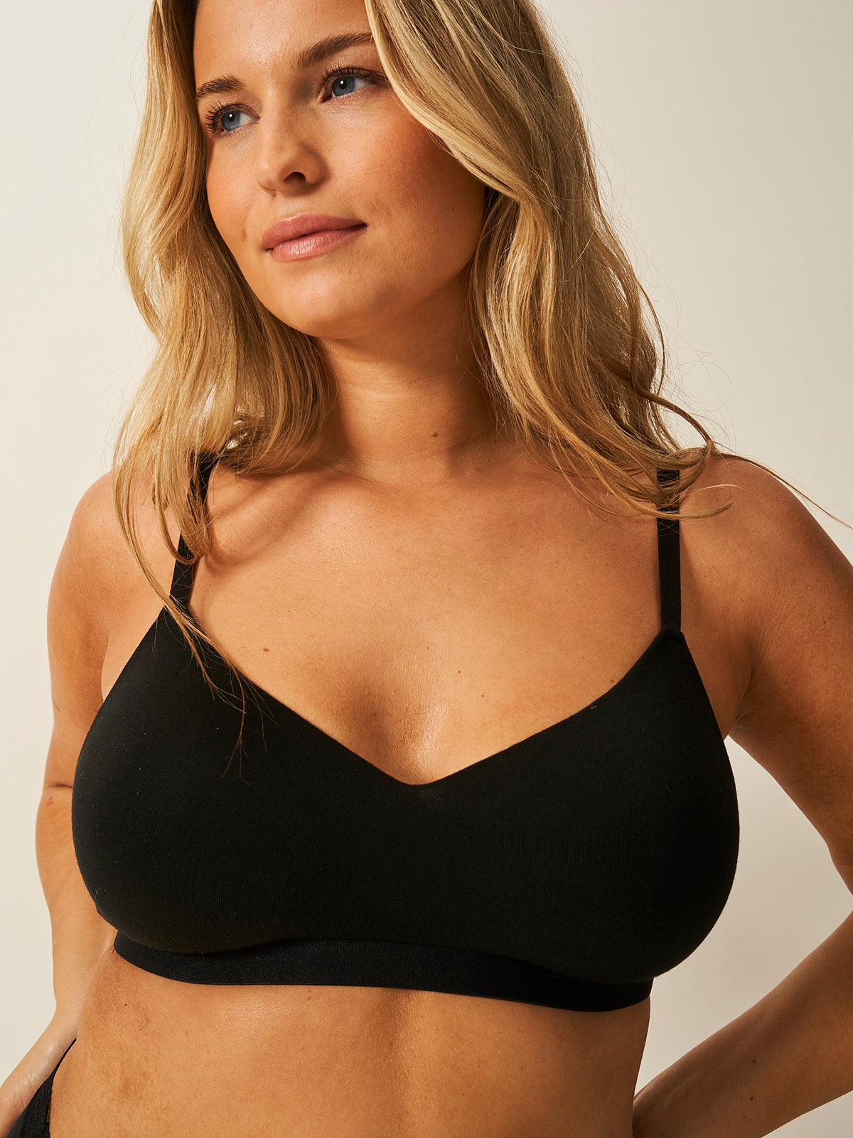 Sujetador con relleno Smooth Sculpt - Negro