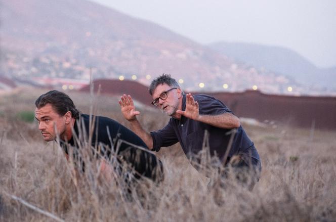 Leonardo DiCaprio y Paul Thomas Anderson en el set de la película 