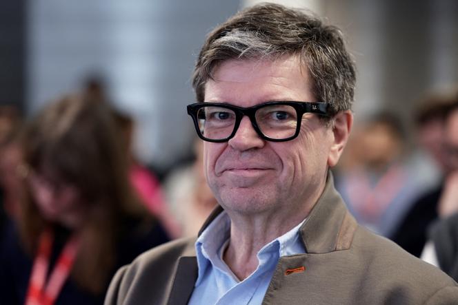 Yann LeCun durante una demostración tecnológica en el Laboratorio de Investigación Meta en París el 7 de febrero de 2025.