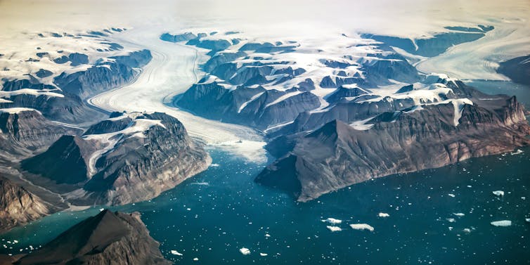 Vista aérea del glaciar de Groenlandia