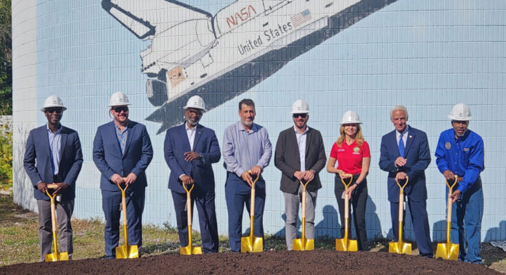 Dignatarios celebran el renacimiento del St. Pete Science Center