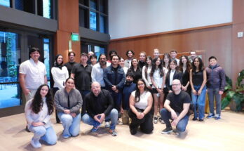 Estudiantes de ciencias cognitivas presentan asistentes de inteligencia artificial y tecnología de la salud a inversores